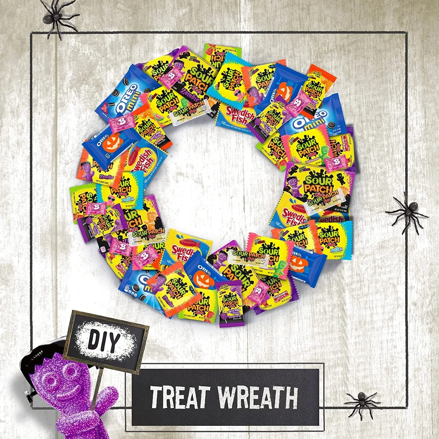 OREO Chocolate Sandwich Cookies, Halloween Cookies, 34 Trick or Treat Bags (2 Cookies per Snack Pack)